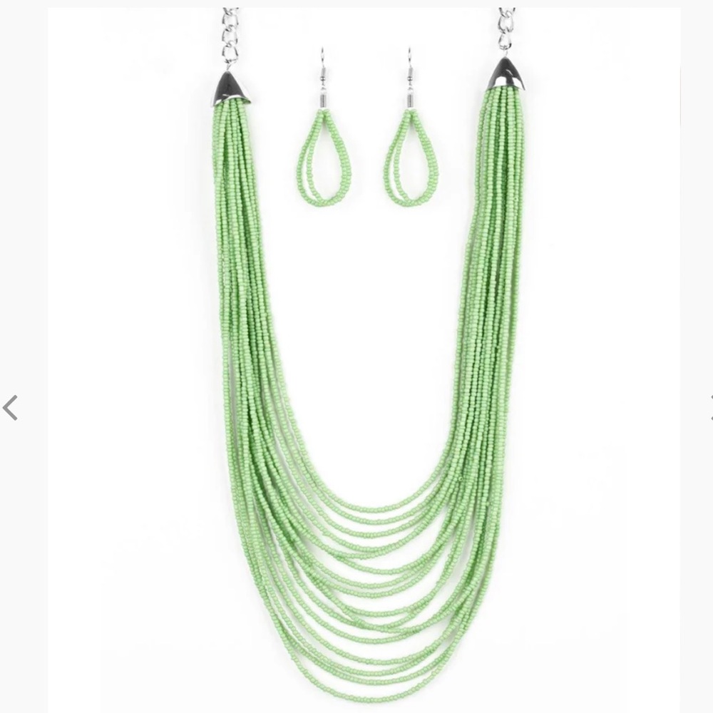 ✨ Retro Green Beaded Necklace & Earring Set ✨ - Picture 3 of 5